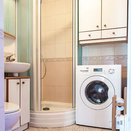 Small Cozy Attic Located Near City Center فيلنيوس