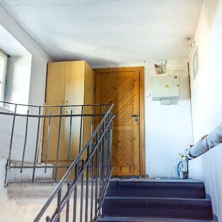 Small Cozy Attic Located Near City Center *