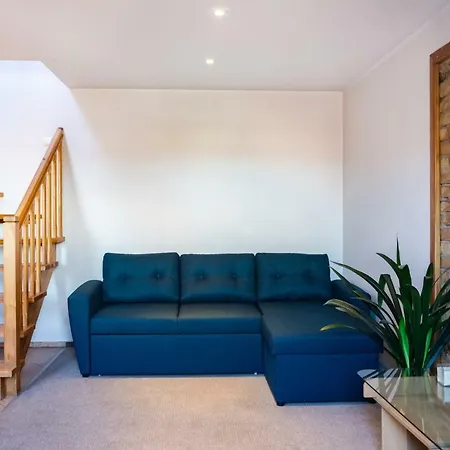 Small Cozy Attic Located Near City Center Apartamento *